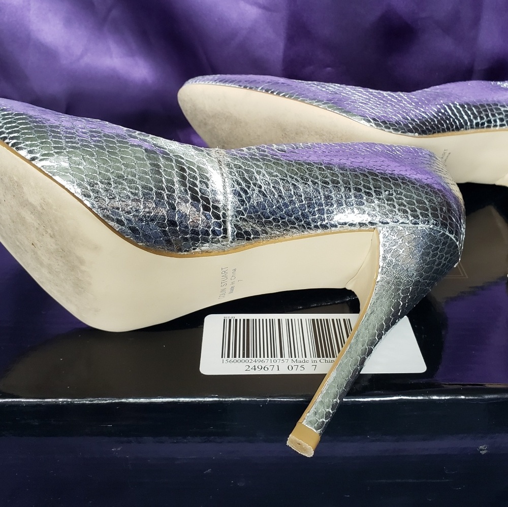 Colin Stuart silver snake skin texture 4" heels - Picture 5 of 7